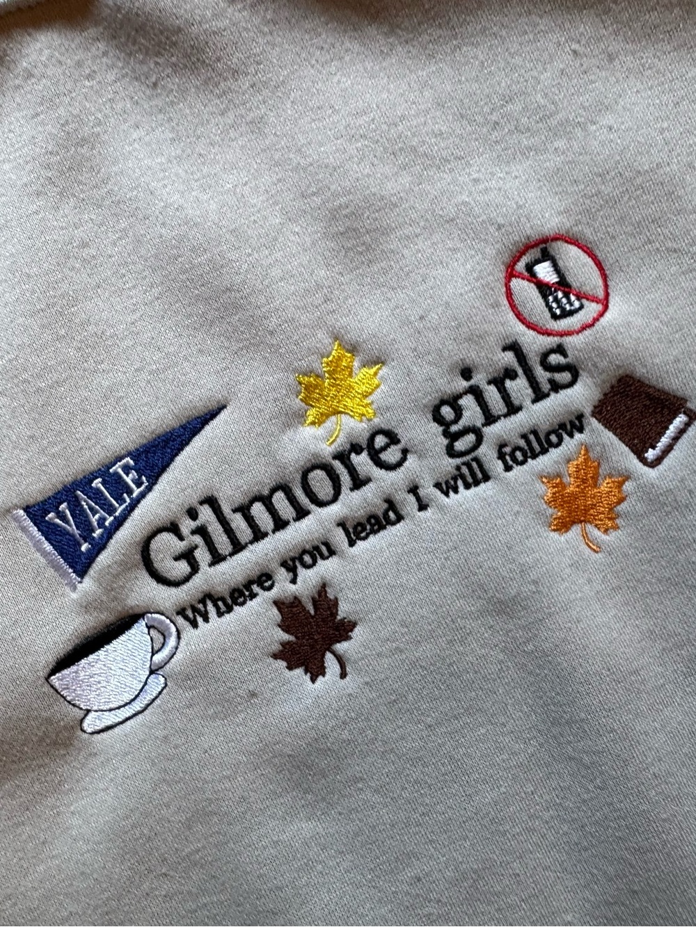 Gilmore Girls Embroidered Stars Hollow Yale Crewneck Sweatshirt XL Rory Yale
